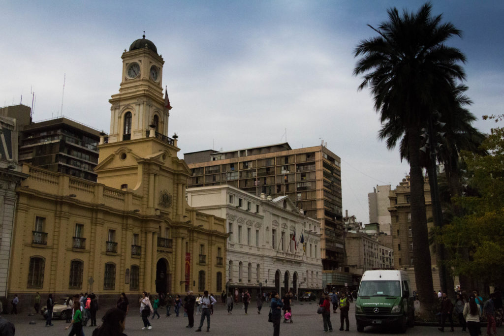 Plaza de Armas de Santiago, vue sur la cathédrale