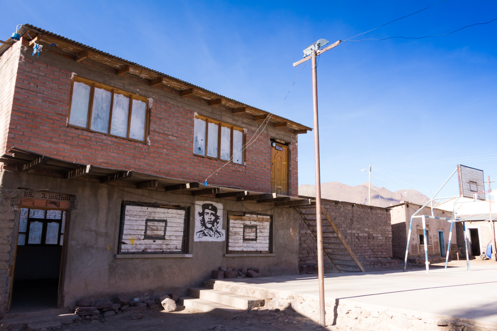 L'école de Pelca, où nous passons la nuit dans une salle inoccupée, entre Uyuni et Potosi, Bolivie
