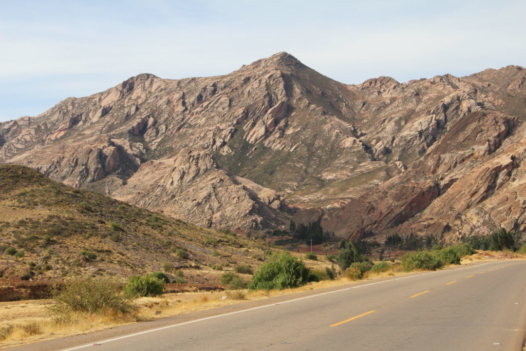 Paysage de montagnes, sur la route entre Potosi et Sucre