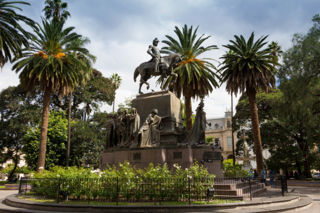 La place centrale de Salta, avec ses palmier